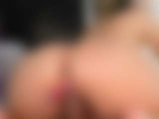 Live cam show with Annyy-Rosse - Bedroom on Cam Slut