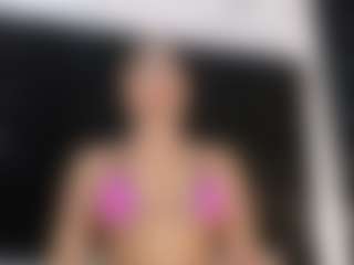 Live cam show with Annyy-Rosse - Athletic on Camming Site