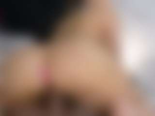 Annyy-Rosse's Live Sex Cam Show
