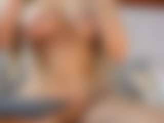 Live cam show with Annyy-Rosse - Dildo on Camsoda