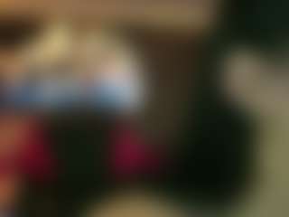 Live cam show with CHARRLOTTEGREY - Flashing on Camming Site
