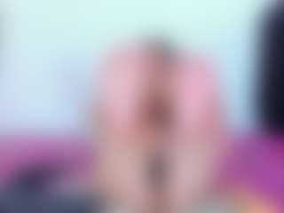 EmmaRogers's Live Sex Cam Show
