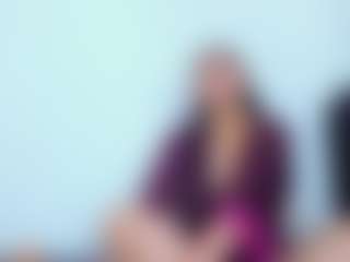 EmmaRogers's Live Sex Cam Show
