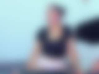 EmmaRogers's Live Sex Cam Show