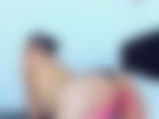EmmaRogers's Live Sex Cam Show