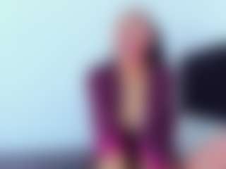 EmmaRogers's Live Sex Cam Show