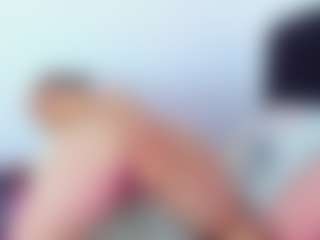 EmmaRogers's Live Sex Cam Show