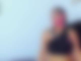Live cam show with EmmaRogers - Facial on fapnchat