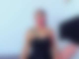 EmmaRogers's Live Sex Cam Show