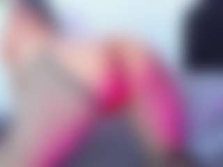 EmmaRogers's Live Sex Cam Show