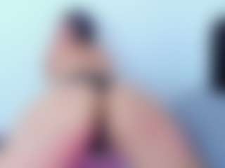 Live cam show with EmmaRogers - Asian Public on https://playwithruby.com