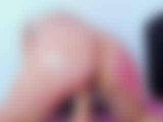 EmmaRogers's Live Sex Cam Show