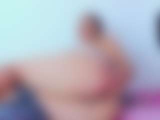 EmmaRogers's Live Sex Cam Show