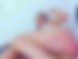 EmmaRogers's Live Sex Cam Show