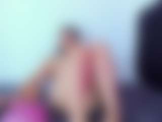 EmmaRogers's Live Sex Cam Show