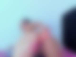 EmmaRogers's Live Sex Cam Show