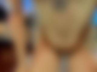 Live cam show with melisa-ross - Petite on Milf Play