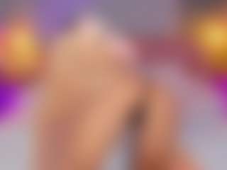 AmedeeaBanks's Live Sex Cam Show