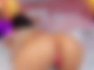 Live cam show with AmedeeaBanks - Teen (18+) on hotwifechat.live