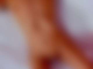 Live cam show with AmedeeaBanks - Curvy on galaxygirlnitro.com