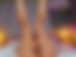 Live cam show with AmedeeaBanks - Facesitting on makecum.org