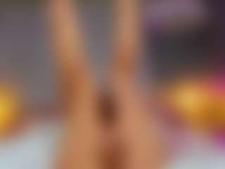 Live cam show with AmedeeaBanks - Spank on TastyBlacksLive