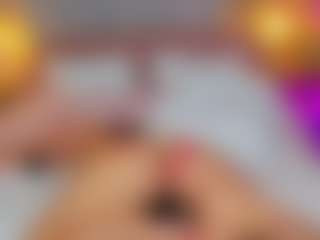 AmedeeaBanks's Live Sex Cam Show