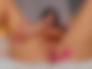 AmedeeaBanks's Live Sex Cam Show