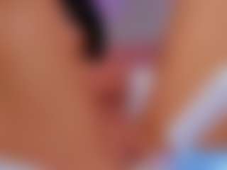 AmedeeaBanks's Live Sex Cam Show