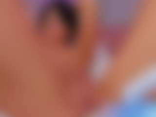 AmedeeaBanks's Live Sex Cam Show