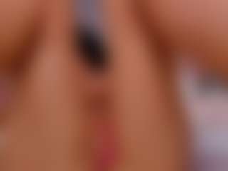 AmedeeaBanks's Live Sex Cam Show