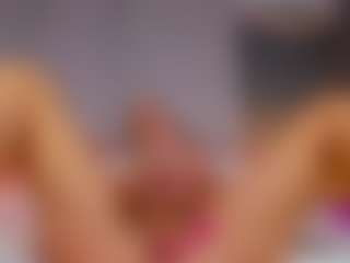 AmedeeaBanks's Live Sex Cam Show