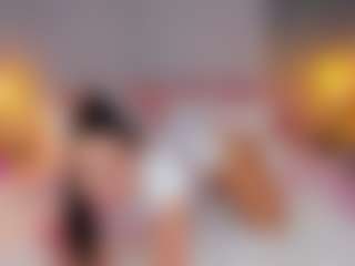Live cam show with AmedeeaBanks - Dildo on Uber Horny