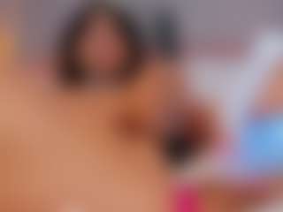AmedeeaBanks's Live Sex Cam Show