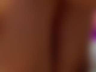 AmedeeaBanks's Live Sex Cam Show