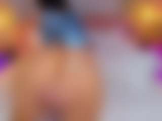 AmedeeaBanks's Live Sex Cam Show
