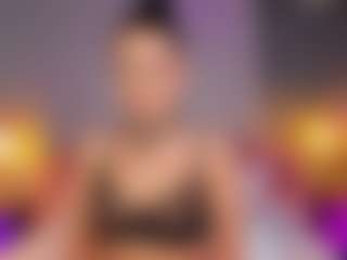 Live cam show with AmedeeaBanks - Curvy Small Tits on realtime-chat