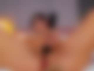 AmedeeaBanks's Live Sex Cam Show