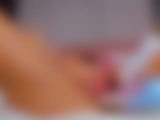 AmedeeaBanks's Live Sex Cam Show