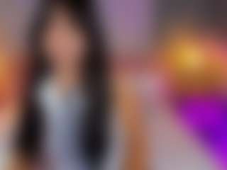 Live cam show with AmedeeaBanks - Teen (18+) on instabang
