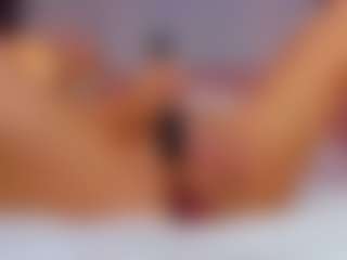 AmedeeaBanks's Live Sex Cam Show