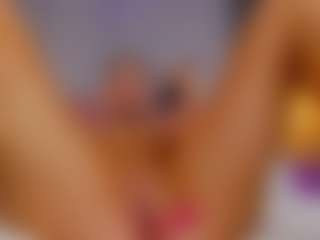 AmedeeaBanks's Live Sex Cam Show