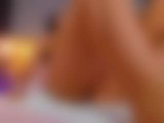 AmedeeaBanks's Live Sex Cam Show