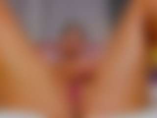 AmedeeaBanks's Live Sex Cam Show