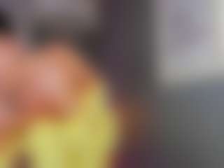 AmedeeaBanks's Live Sex Cam Show