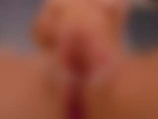 AmedeeaBanks's Live Sex Cam Show
