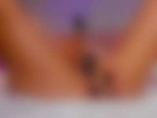 AmedeeaBanks's Live Sex Cam Show