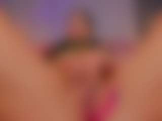 AmedeeaBanks's Live Sex Cam Show