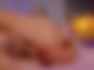 AmedeeaBanks's Live Sex Cam Show