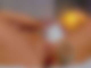 AmedeeaBanks's Live Sex Cam Show